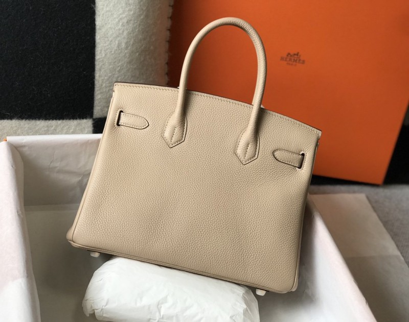 Hermes 064 8