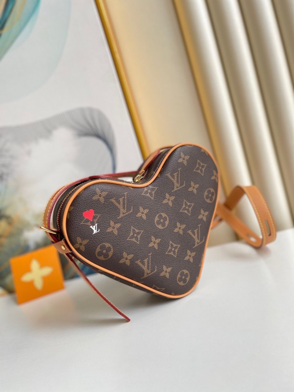 LV 024 8