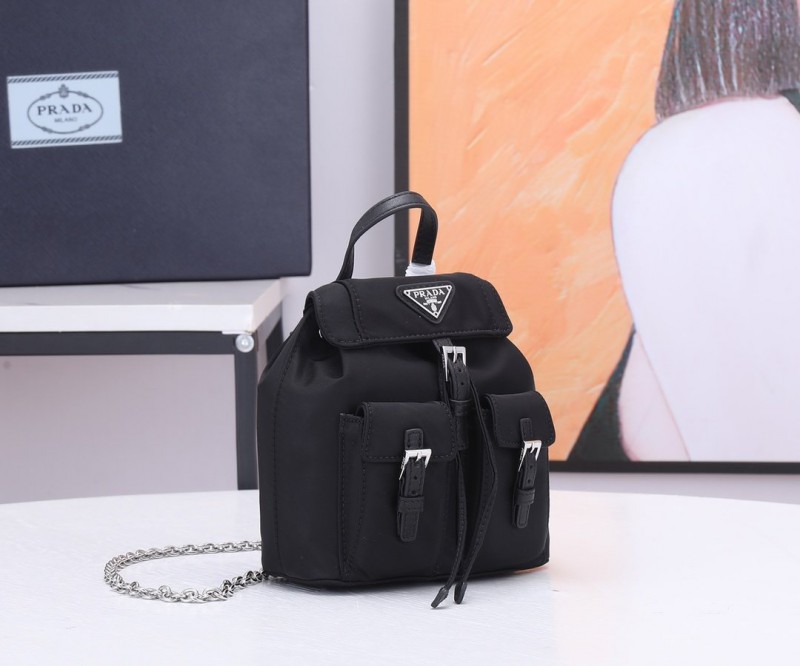 Prada 081 8