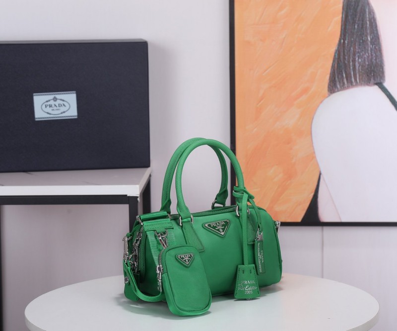 Prada 082 8