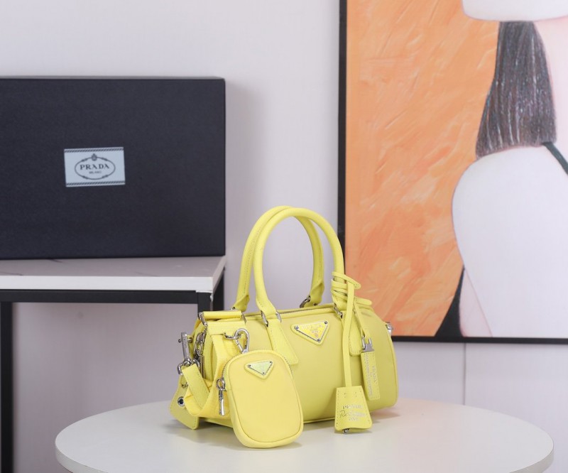 Prada 084 8