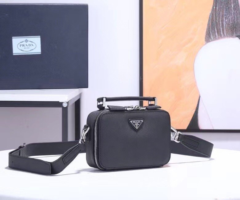 Prada 117 8
