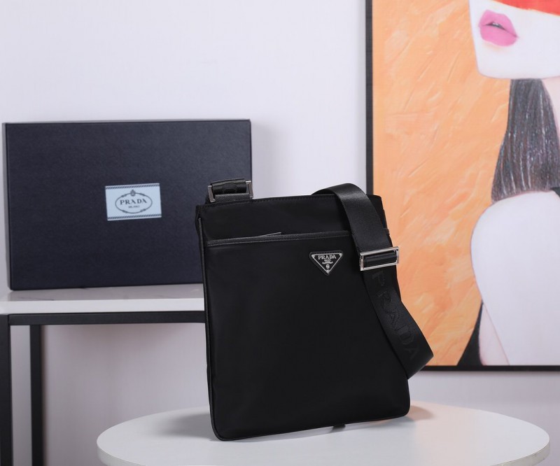 Prada 145 8