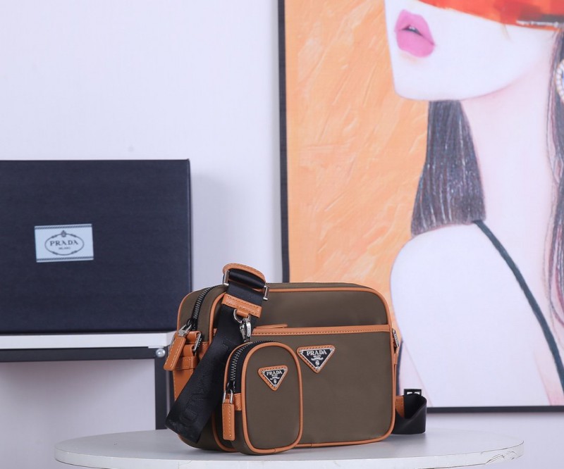 Prada 147 8