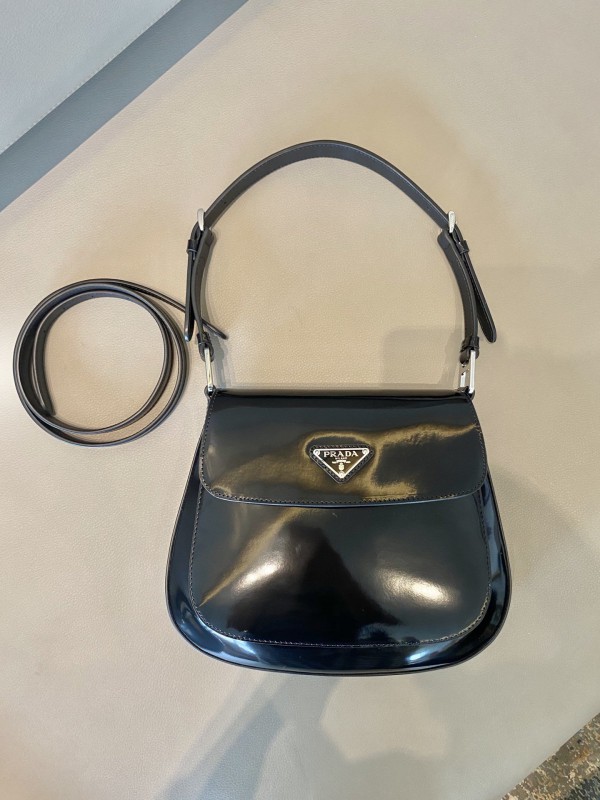Prada 152 8