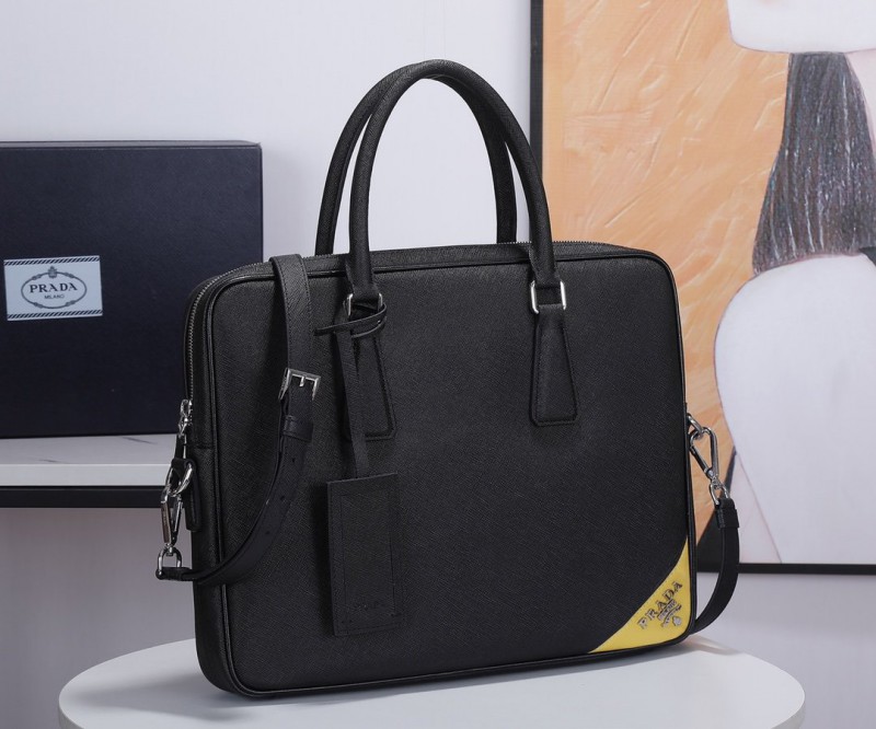 Prada 200 8