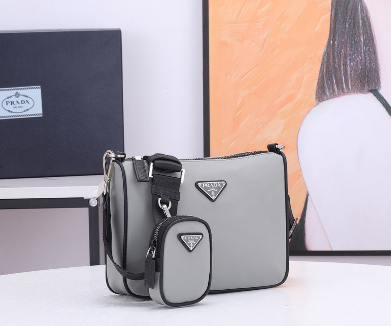 Prada 202 8