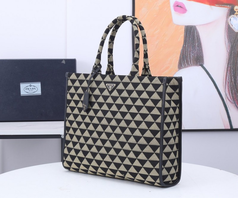 Prada 211 8