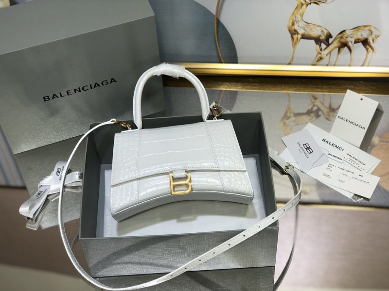 Balenciaga 108 8