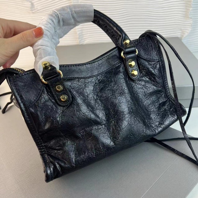 Balenciaga 141 8
