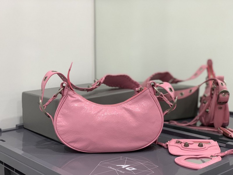 Balenciaga 129 7