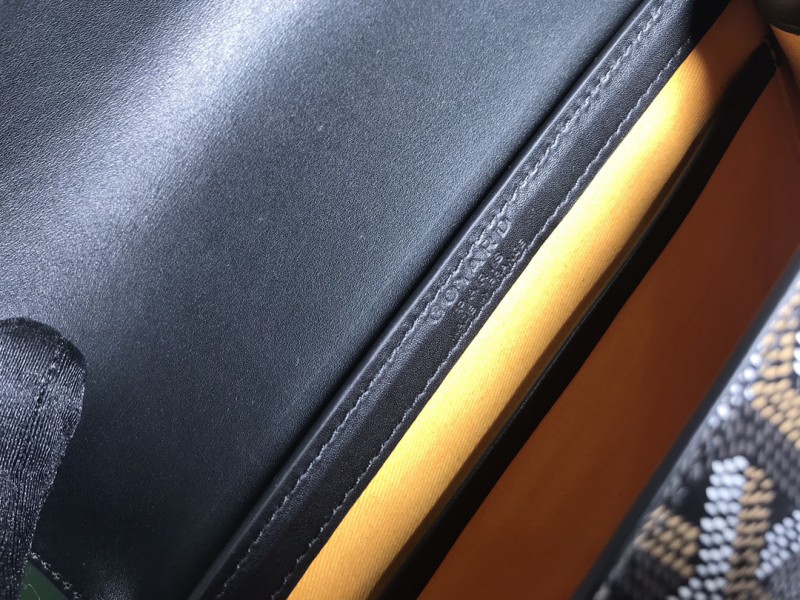 Goyard 208 8
