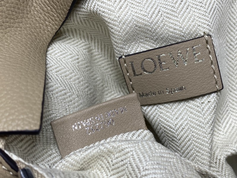 Loewe 010 8