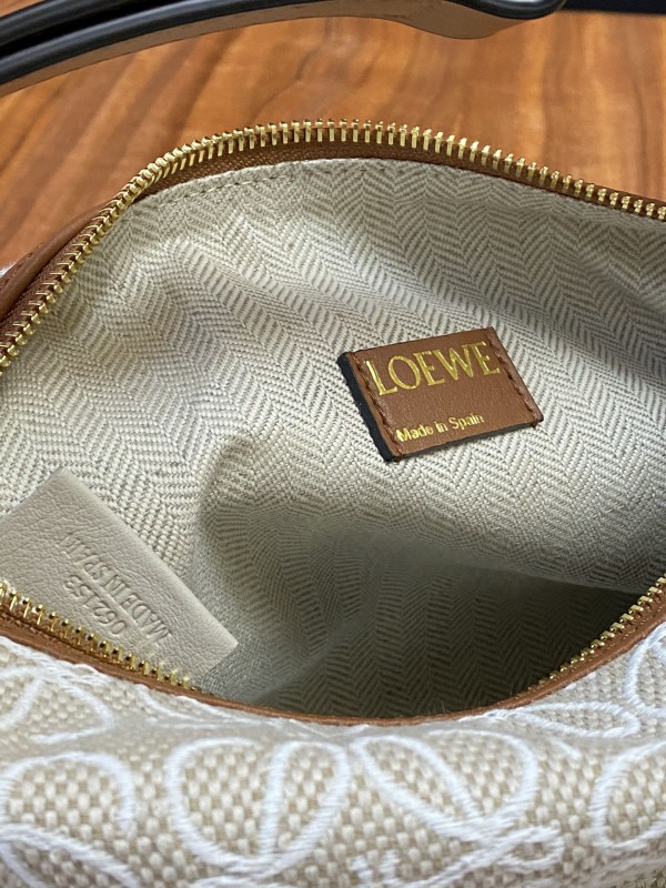 Loewe 029 8
