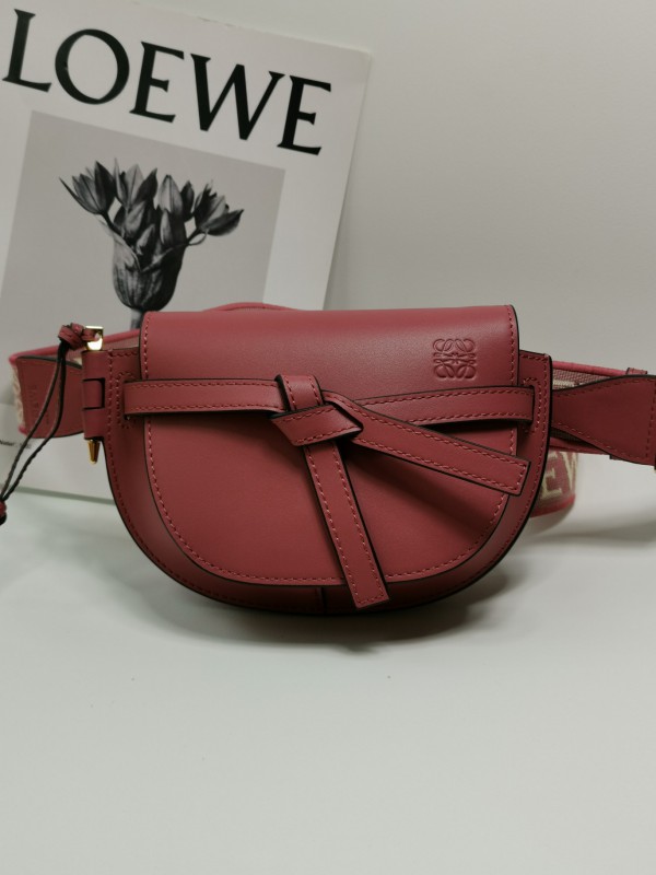 Loewe 037 8