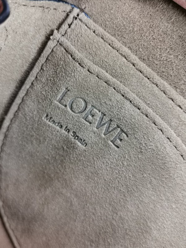 Loewe 040 8