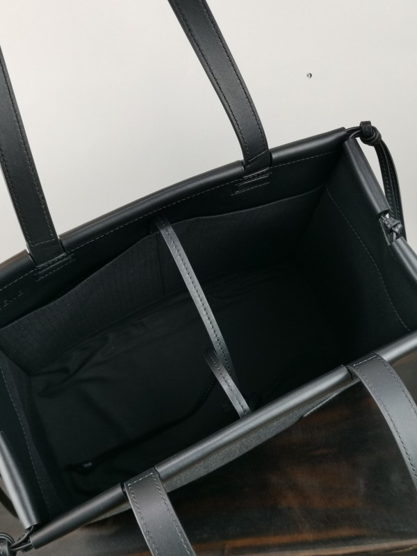 Loewe 052 8