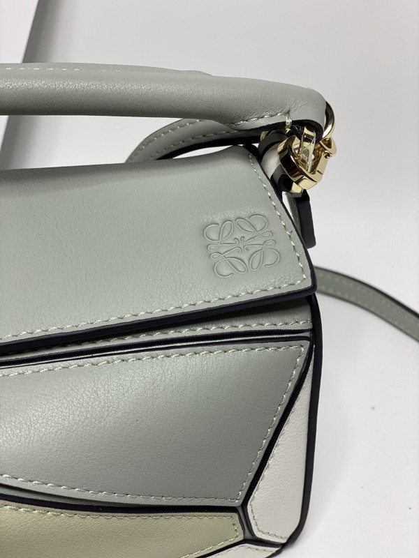 Loewe 053 8
