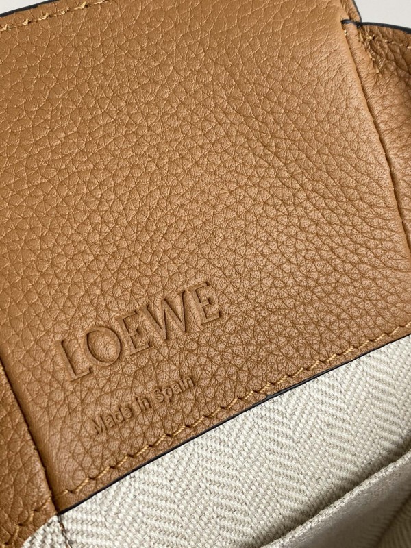 Loewe 061 8
