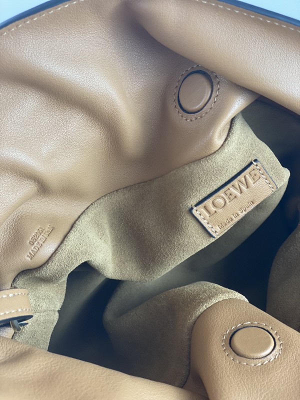 Loewe 069 8