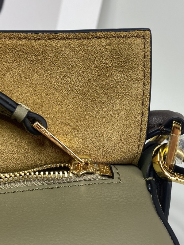 Loewe 070 8