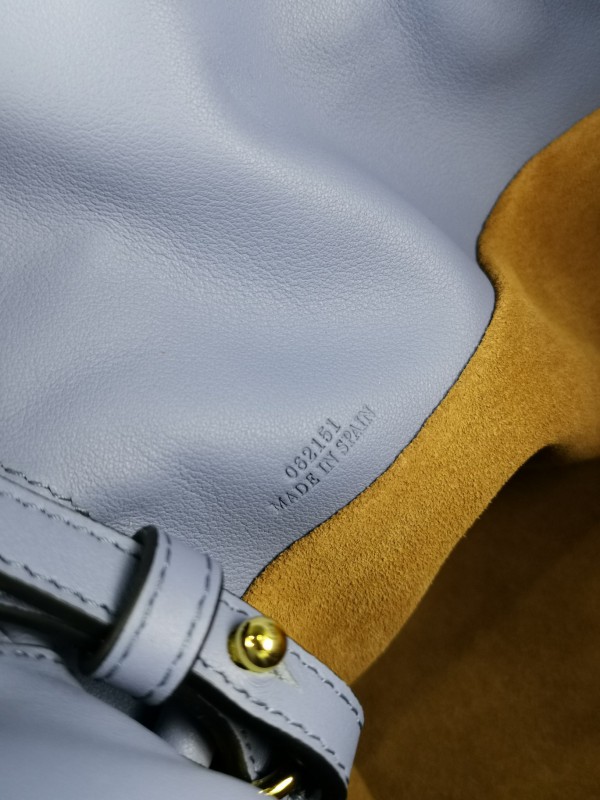 Loewe 071 8