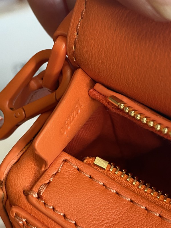 Loewe 082 8