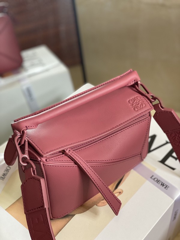 Loewe 083 8