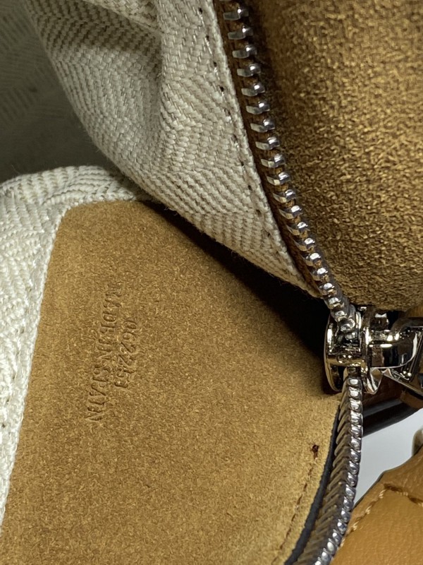 Loewe 125 8