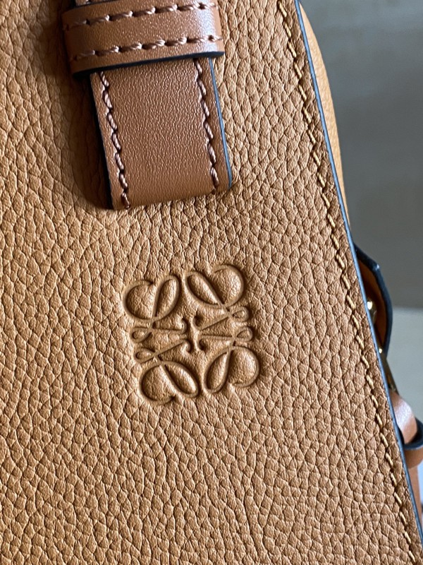Loewe 153 8