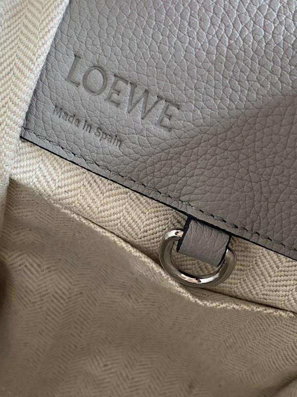 Loewe 156 8