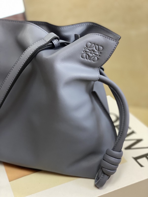 Loewe 157 8