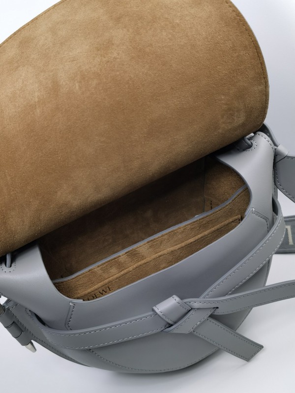 Loewe 163 8