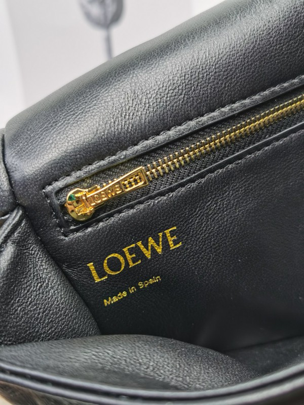 Loewe 169 8