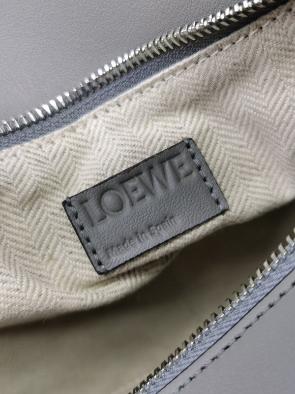Loewe 172 8