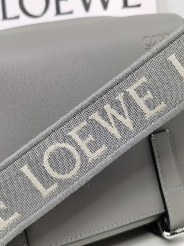 Loewe 173 8