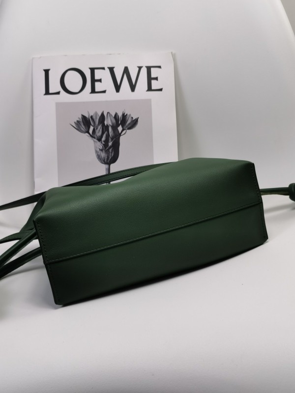 Loewe 176 8