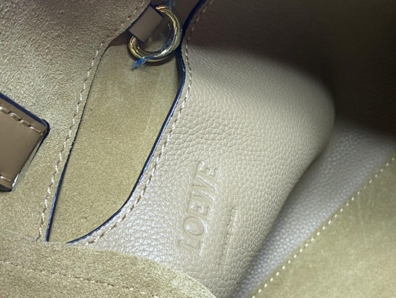Loewe 179 8