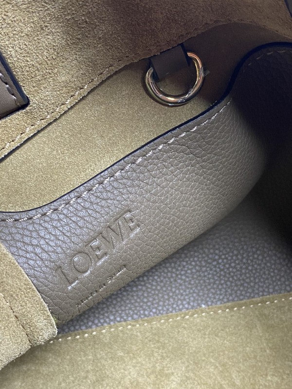 Loewe 180 8