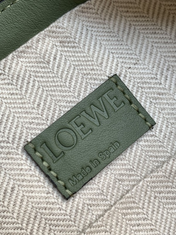 Loewe 207 8