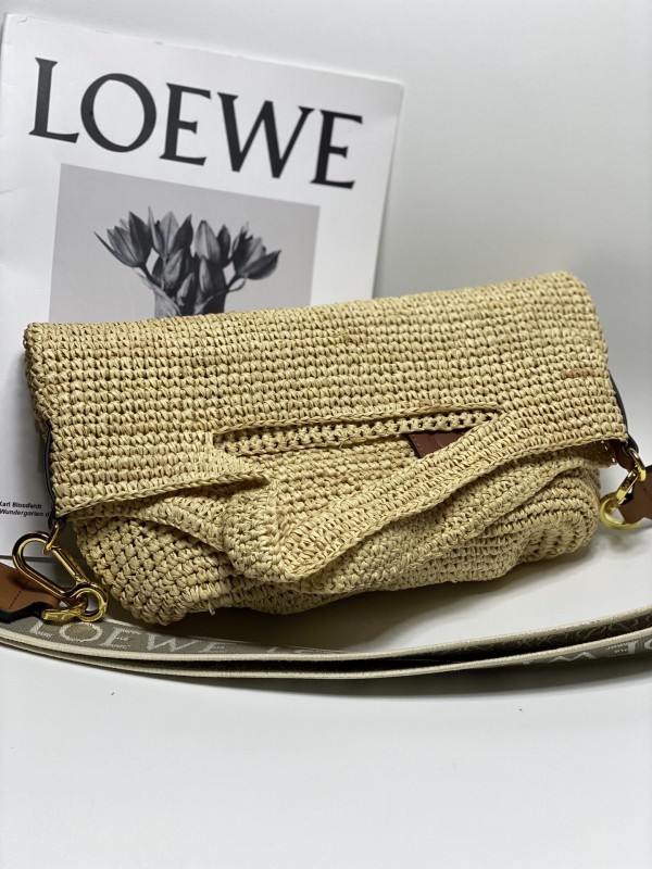 Loewe 223 8