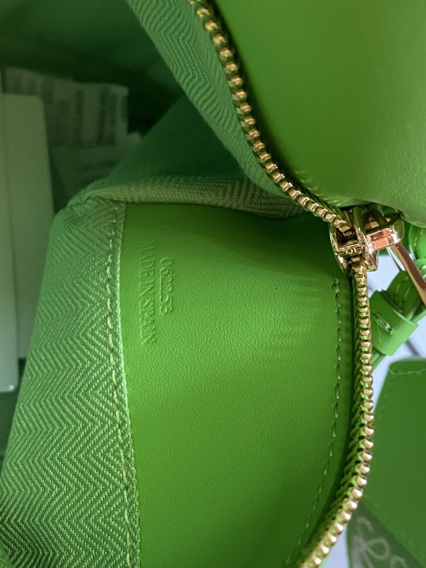 Loewe 232 8