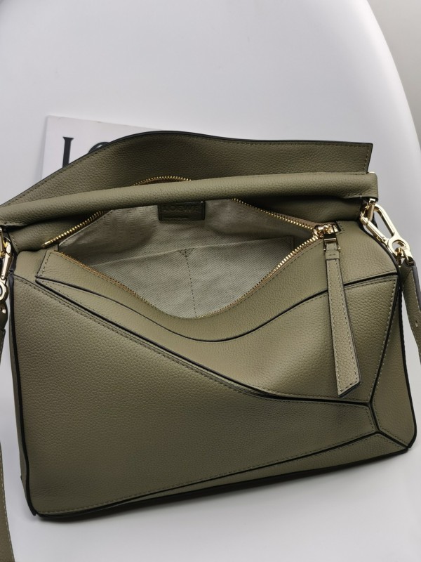 Loewe 235 8