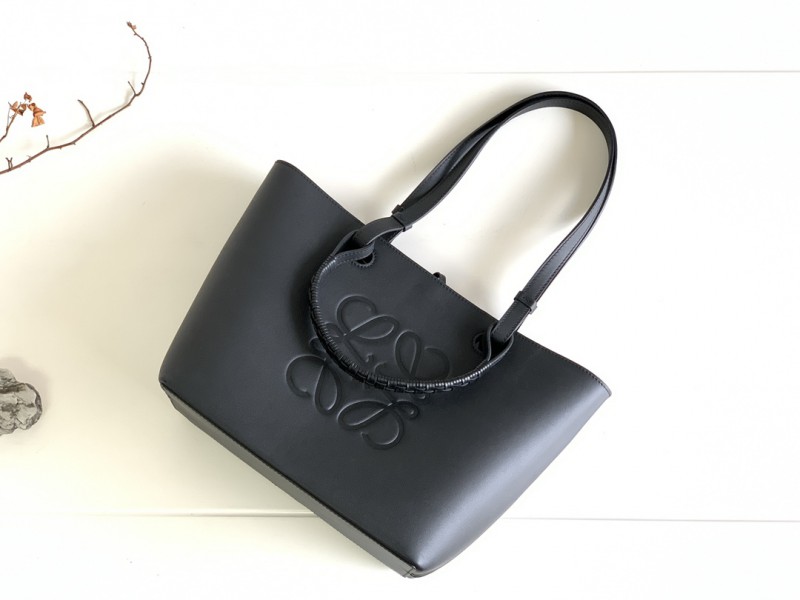 Loewe 243 8