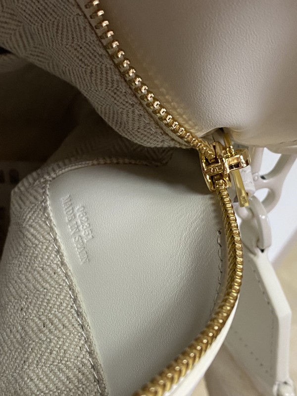 Loewe 270 8