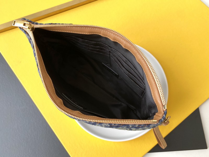 YSL 074 8
