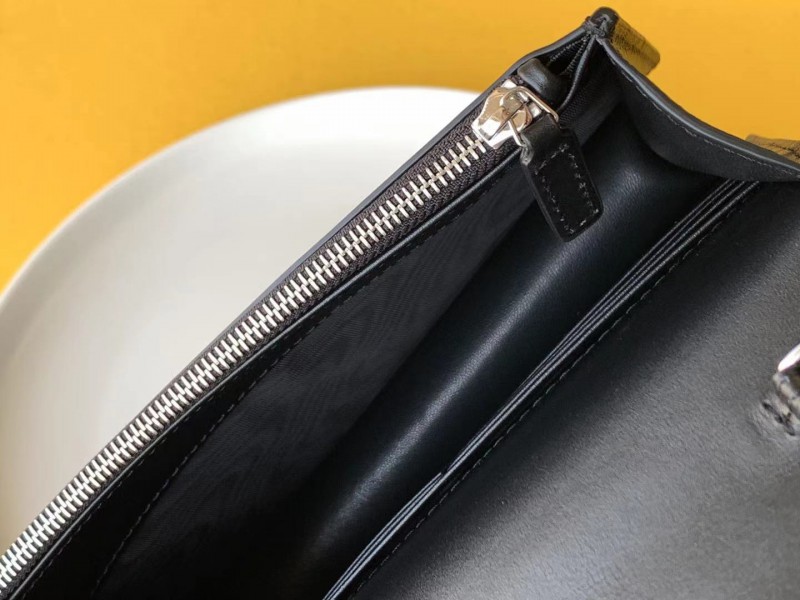 YSL 103 8