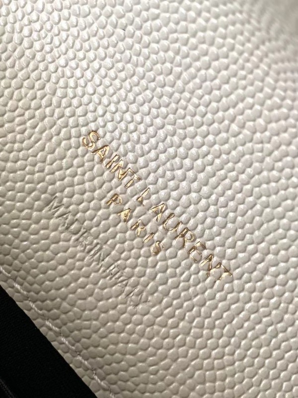 YSL 122 8