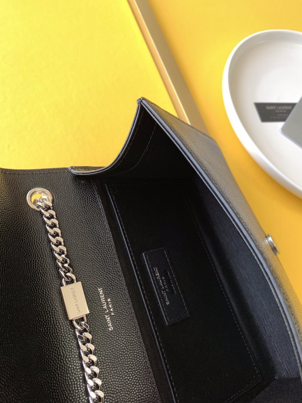 YSL 133 8