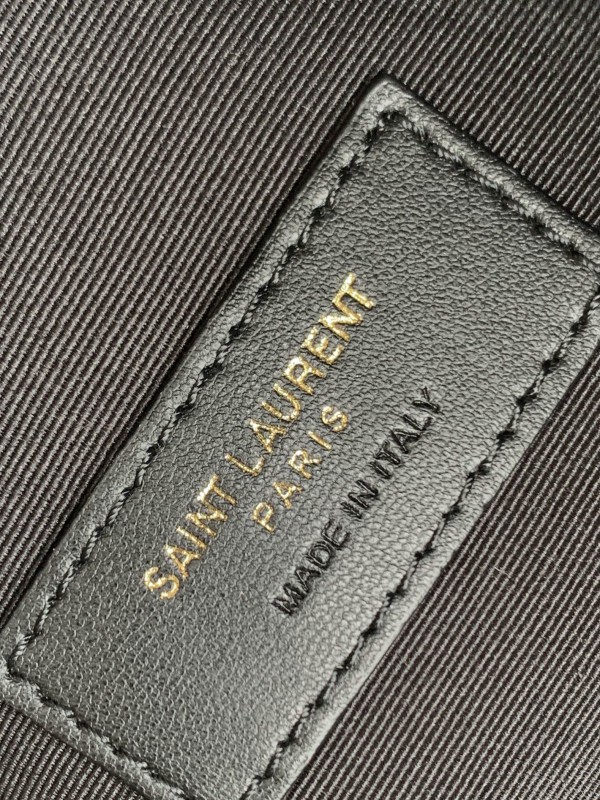 YSL 422 8